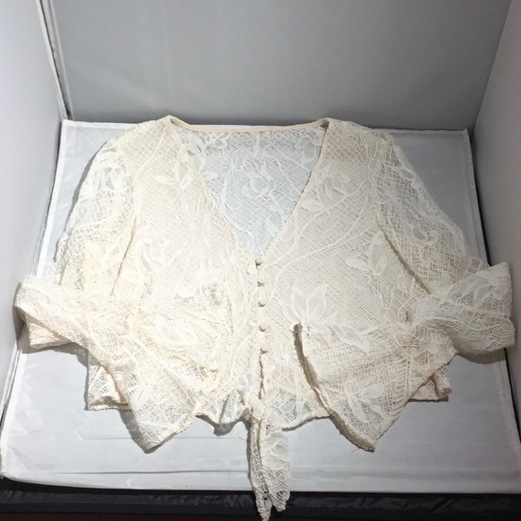 WAYF Pianceza Knot Front Top (B) - Picture 6 of 7